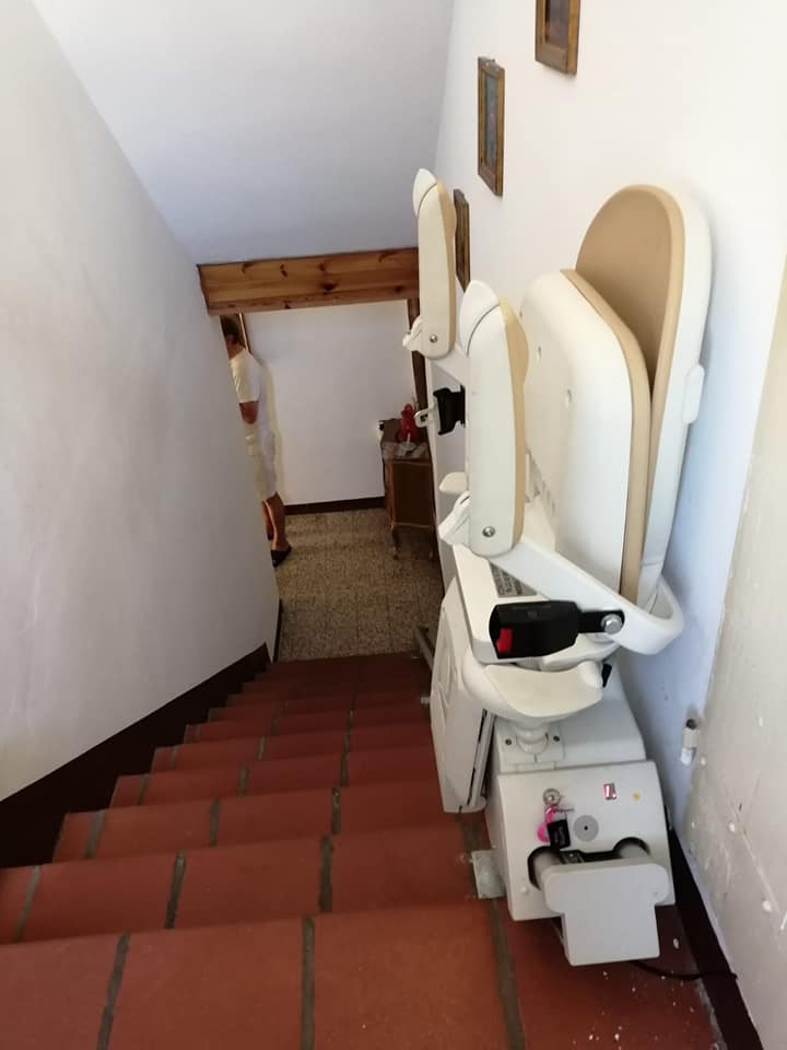 Installazione montascale per abitazione in Emilia Romagna