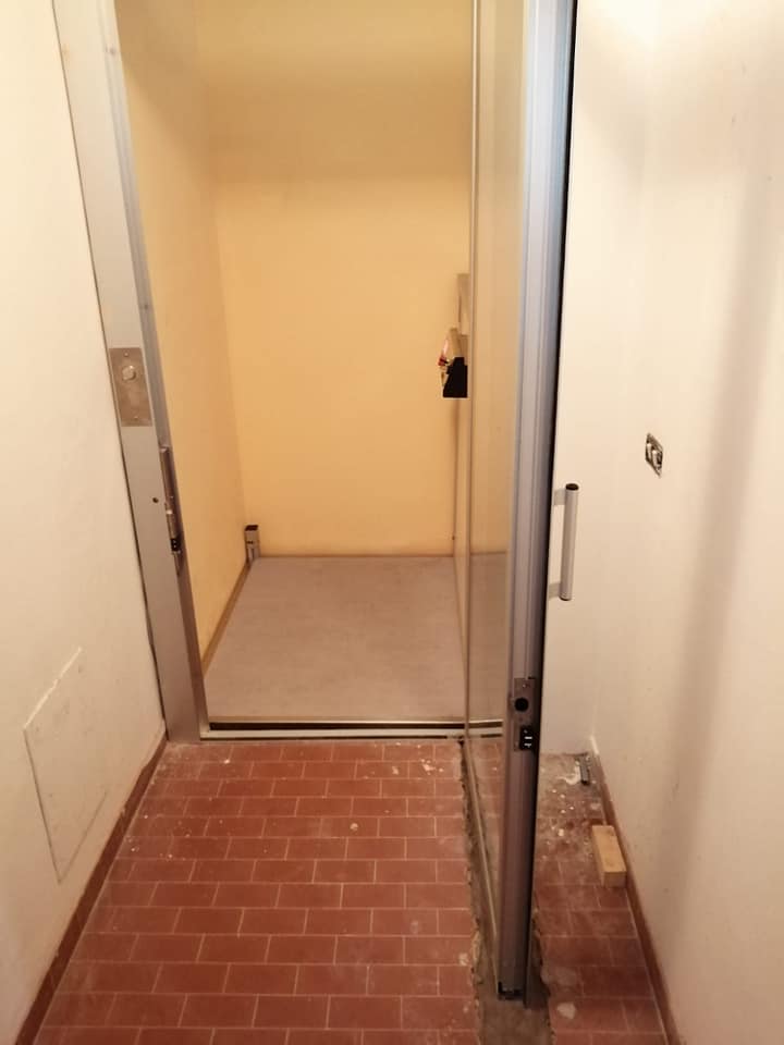 VRealizzazione ascensore domestico per abitazione a Castelguelfo