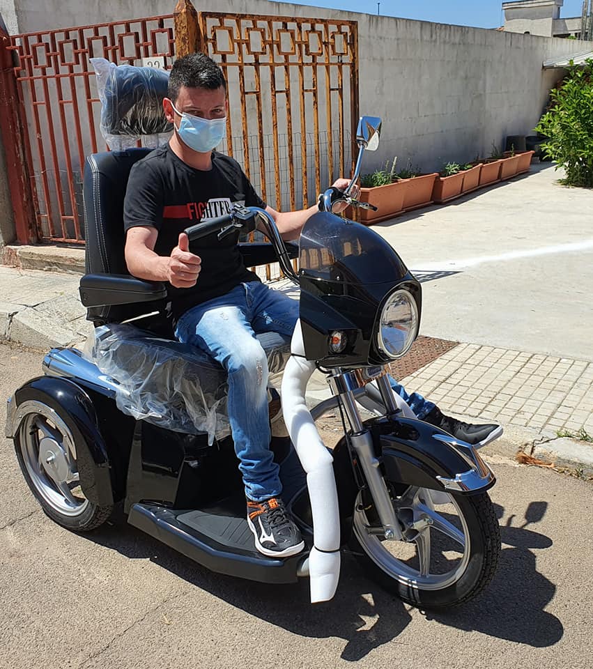 Vendita scooter elettrico modello Dinamico a Lecce