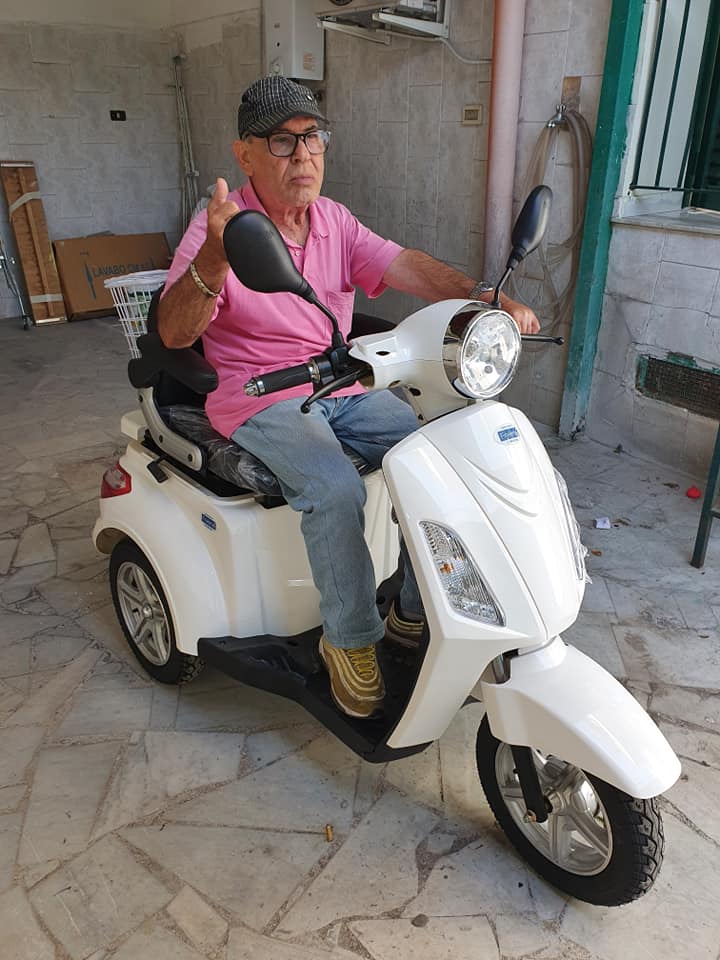 Vendita scooter elettrico modello Gufo a Napoli